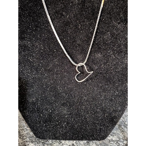 925 Sterling Silver Snake Chain Necklace w/Cut Out Heart Charm Japan - Picture 2 of 8